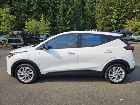 New 2027 Chevrolet Bolt LT w/ Comfort Package FWD image 2
