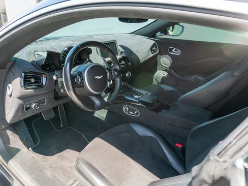 Used 2020 Aston Martin V8 Vantage Coupe RWD image 10