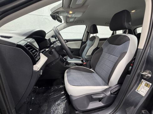 Used 2026 Volkswagen Taos S FWD image 20