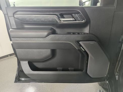 Used 2024 GMC Sierra 2500 AT4X AWD/4WD image 10