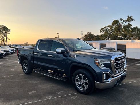 Used 2020 GMC Sierra 1500 SLT image 2