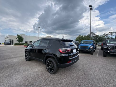 New 2026 Jeep Compass Latitude AWD/4WD image 3