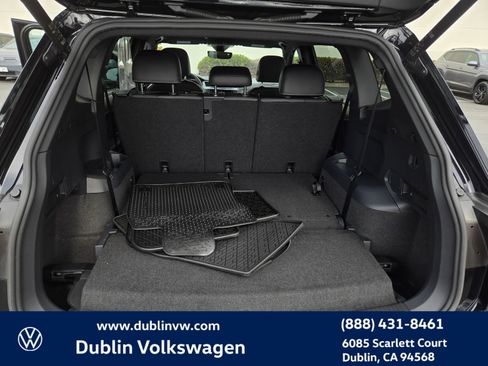 Used 2022 Volkswagen Tiguan SE R-Line FWD image 26