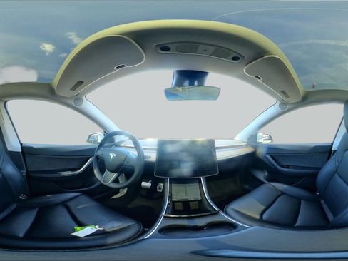 Used 2020 Tesla Model Y Long Range AWD/4WD image 31