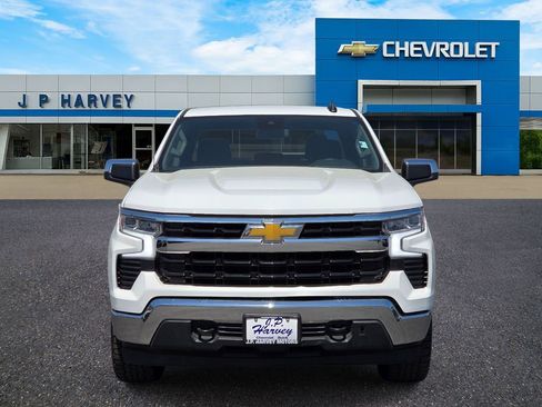 Used 2023 Chevrolet Silverado 1500 LT w/ Max Trailering Package image 2