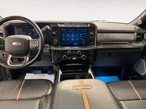Used 2023 Ford F350 Platinum image 18