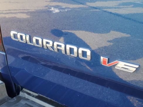 Used 2019 Chevrolet Colorado LT w/ LT Convenience Package image 6