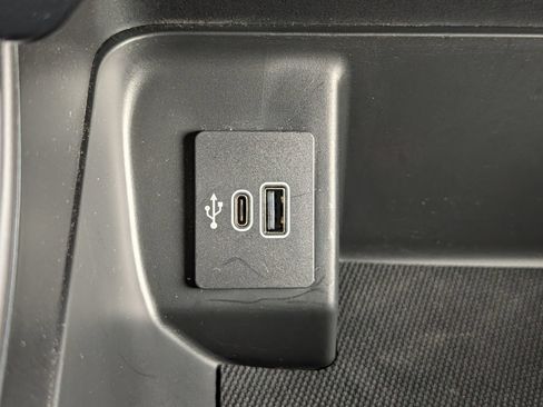 Certified 2025 Ford F150 Tremor AWD/4WD image 28