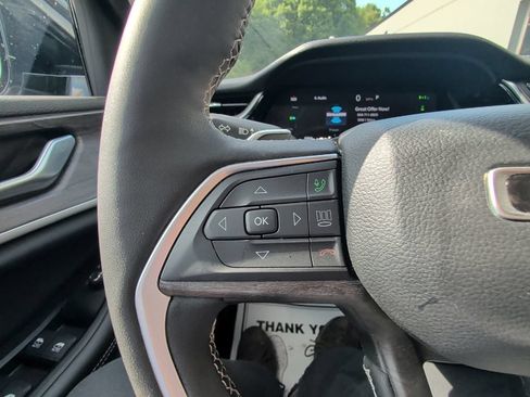 Used 2023 Jeep Grand Cherokee 30th Anniversary AWD/4WD image 18
