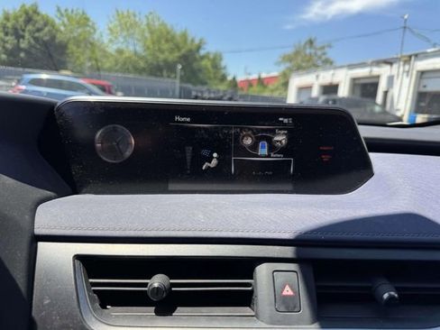 Used 2020 Lexus UX 250h w/ Premium Package AWD/4WD image 34