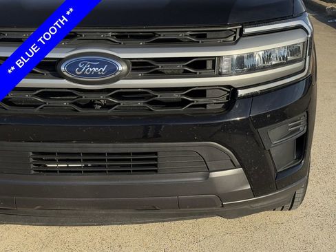 Used 2024 Ford Expedition XLT image 8