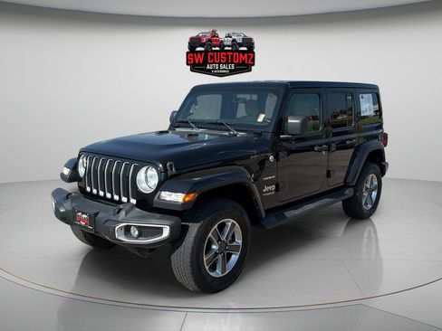 Used 2021 Jeep Wrangler Unlimited Sahara AWD/4WD image 3