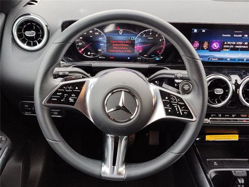 New 2026 Mercedes-Benz GLA 250 image 7