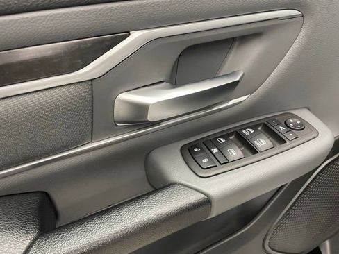 Used 2023 RAM 1500 Big Horn image 9