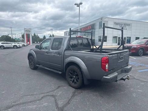 Used 2020 Nissan Frontier SV w/ Midnight Edition Floor Mats AWD/4WD image 5