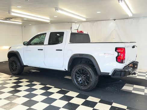 Used 2024 Chevrolet Colorado Trail Boss w/ Advanced Trailering Package AWD/4WD image 6