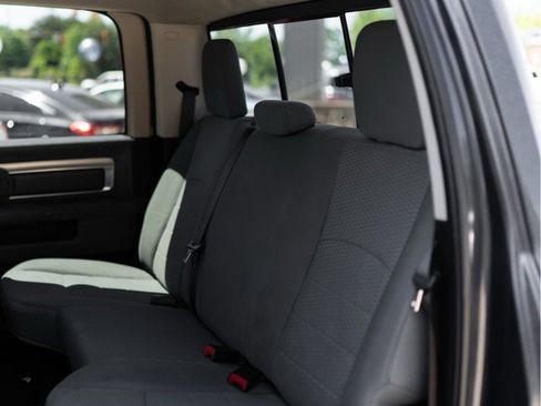 Used 2019 RAM 1500 Classic SLT RWD image 8