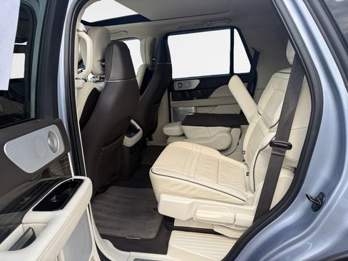 Used 2024 Lincoln Navigator Black Label AWD/4WD image 24