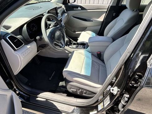 Used 2020 Hyundai Tucson Value FWD image 11