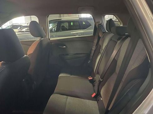 Used 2023 Nissan Rogue SV AWD/4WD image 12