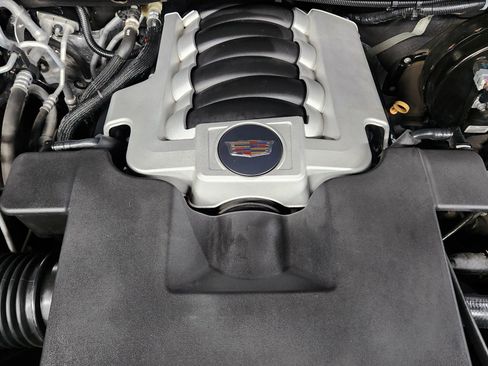 Used 2020 Cadillac Escalade Luxury w/ LPO, Radiant Package image 52