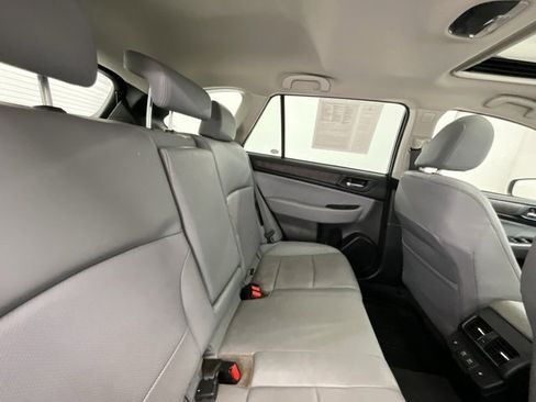 Used 2019 Subaru Outback 2.5i Limited image 14