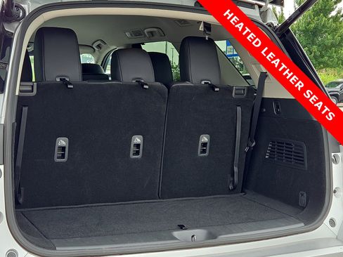 Used 2025 Nissan Pathfinder SL AWD/4WD image 9