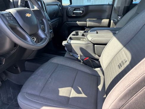 Used 2024 Chevrolet Silverado 1500 Custom image 10