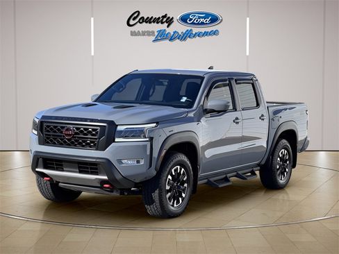 Used 2024 Nissan Frontier PRO-4X w/ Off-Road Protection Package image 2