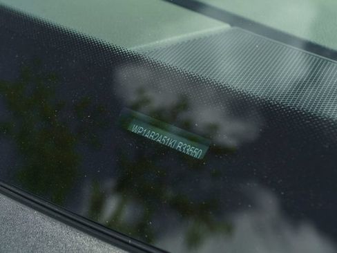 Certified 2019 Porsche Macan S AWD/4WD image 30