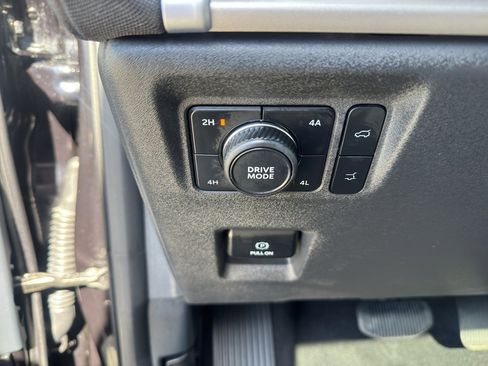 Used 2025 Ford Expedition Max Active image 19