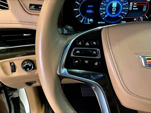 Used 2020 Cadillac Escalade Platinum AWD/4WD image 11