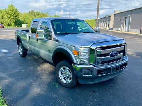 Used 2016 Ford F350 XLT w/ Camper Package AWD/4WD image 2