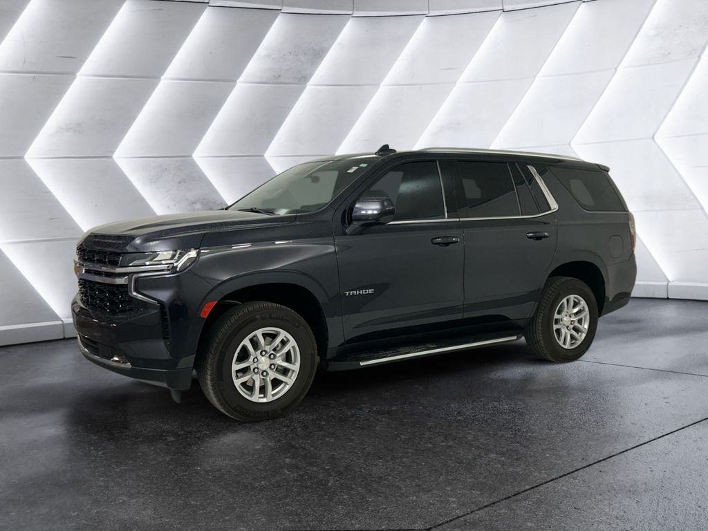Used 2024 Chevrolet Tahoe LS RWD image 3