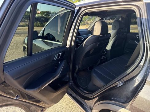 Used 2022 BMW X5 sDrive40i w/ Premium Package image 10