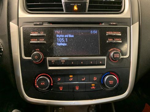 Used 2016 Nissan Altima 2.5 S FWD image 21