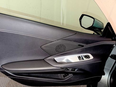 Used 2022 Chevrolet Corvette 1LT image 11