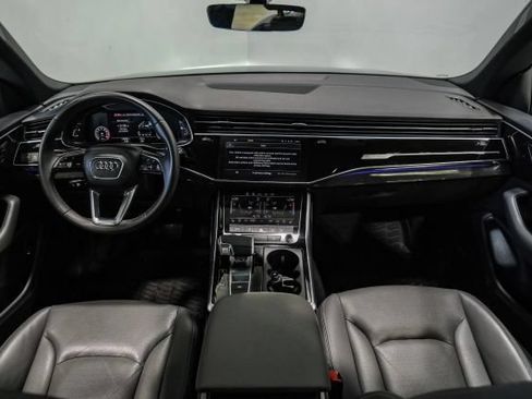 Used 2021 Audi Q8 Premium Plus w/ Premium Plus Package AWD/4WD image 18