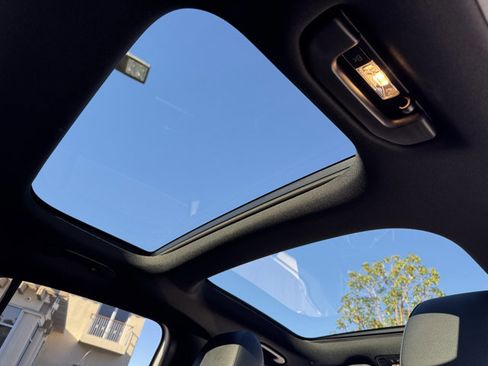 Used 2025 Mercedes-Benz GLA 250 image 7