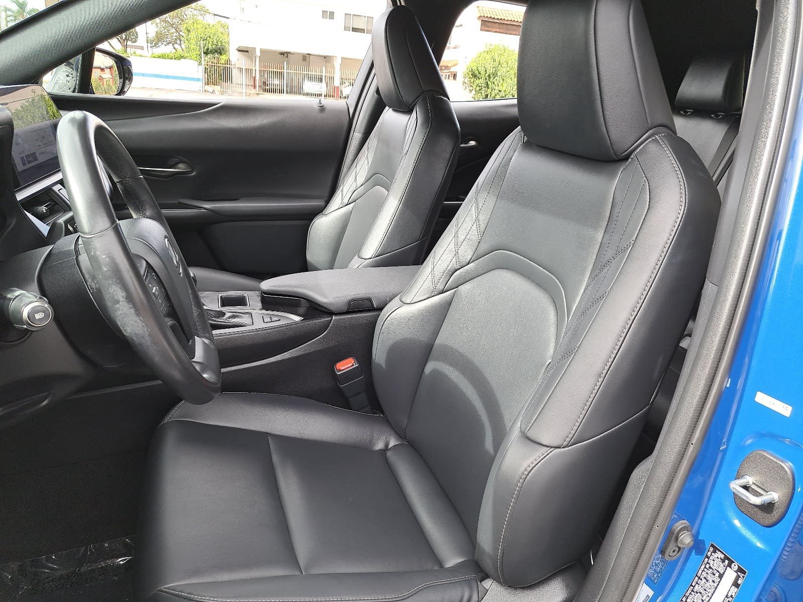 Used 2024 Lexus UX 250h FWD image 17