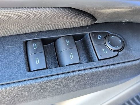 New 2026 Chevrolet Equinox EV RS image 17