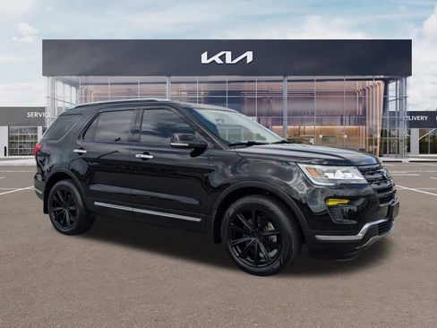 Used 2019 Ford Explorer Limited image 2