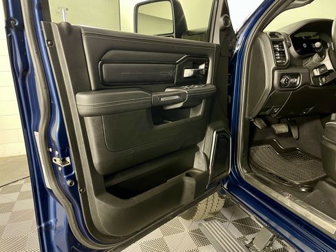 Used 2024 RAM 2500 Limited image 14