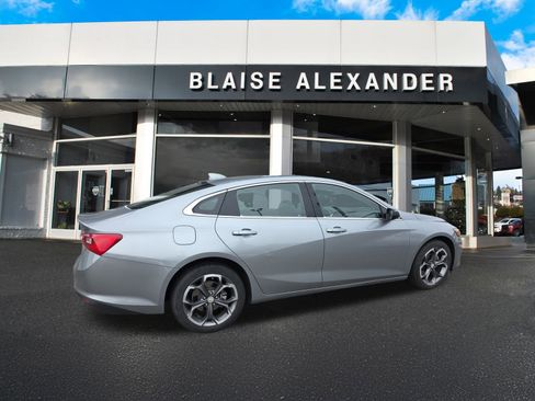 Used 2023 Chevrolet Malibu LT image 4