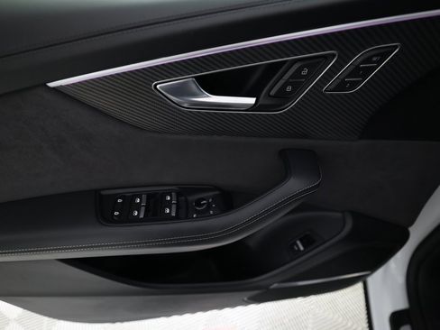 Used 2024 Audi SQ8 Prestige image 16