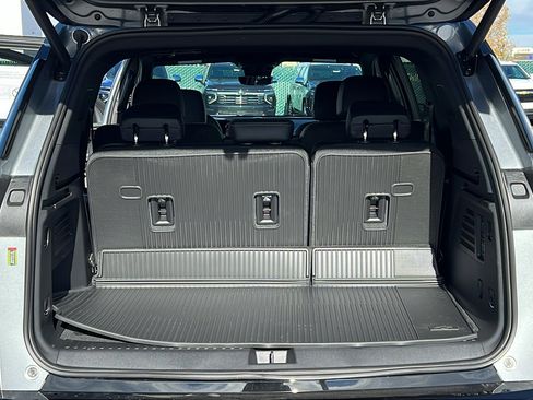 New 2026 Chevrolet Traverse High Country image 11