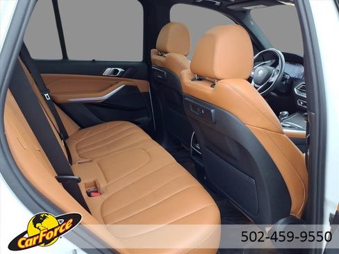 Used 2021 BMW X5 xDrive40i w/ Premium Package 2 image 11