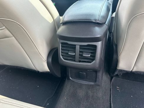 Used 2016 Ford Fusion Titanium FWD image 11