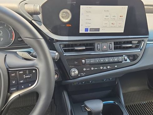 Certified 2025 Lexus ES 350 w/ Premium Package FWD image 14