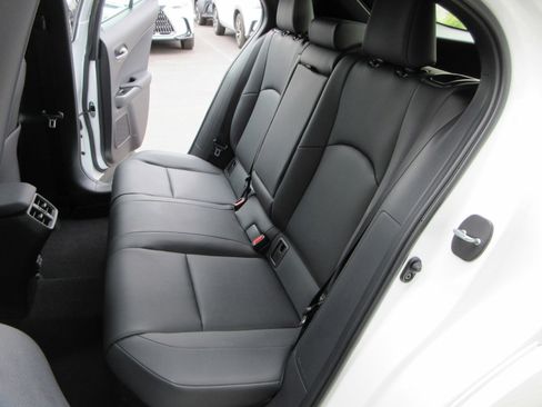 Used 2025 Lexus UX 300h AWD image 23